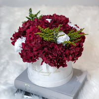 Preserved hydrangea and infinity roses bouquet for flower delivery UK