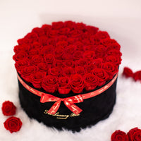 infinity roses in giant big blackn rose box for valentine's day gift