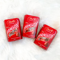 Lindt LINDOR Milk Chocolate Truffles 37g