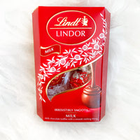 Lindt LINDOR Milk Chocolate Truffles 37g