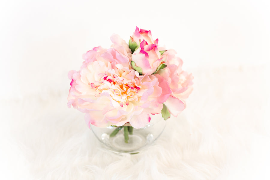 luxury coffee table decoration flowers in vase